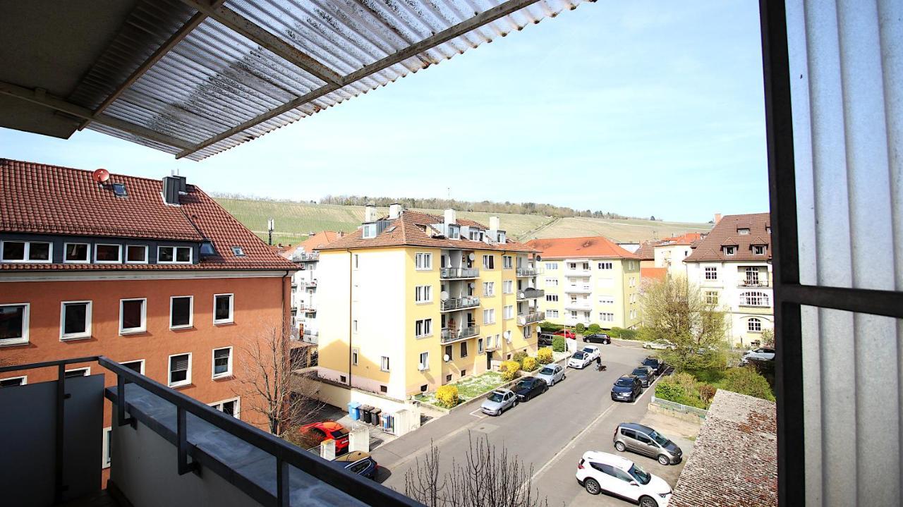 Großzügige Stadtwohnung - Garage, Balkon Wurzburgo Exterior foto